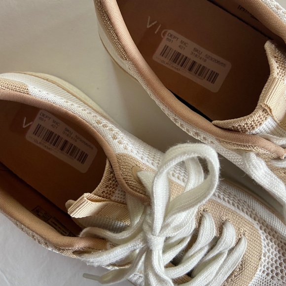 Vionic women’s sneaker - Picture 4 of 6